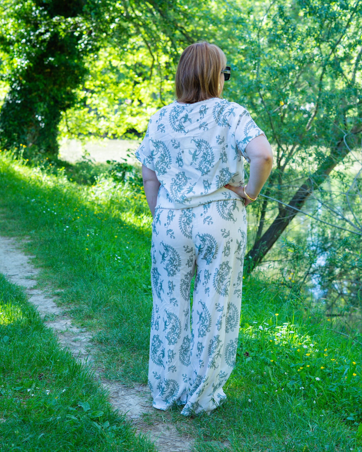 Ensemble blouse et pantalon imprimé
