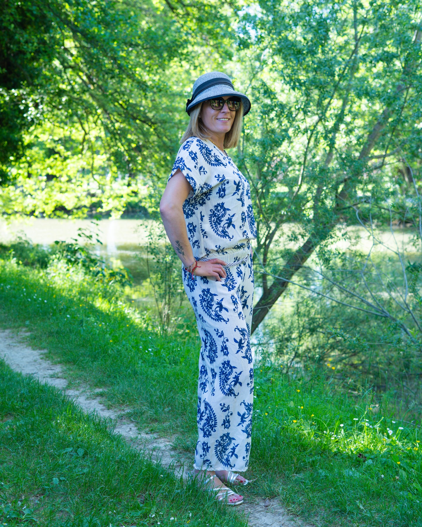 Ensemble blouse et pantalon imprimé